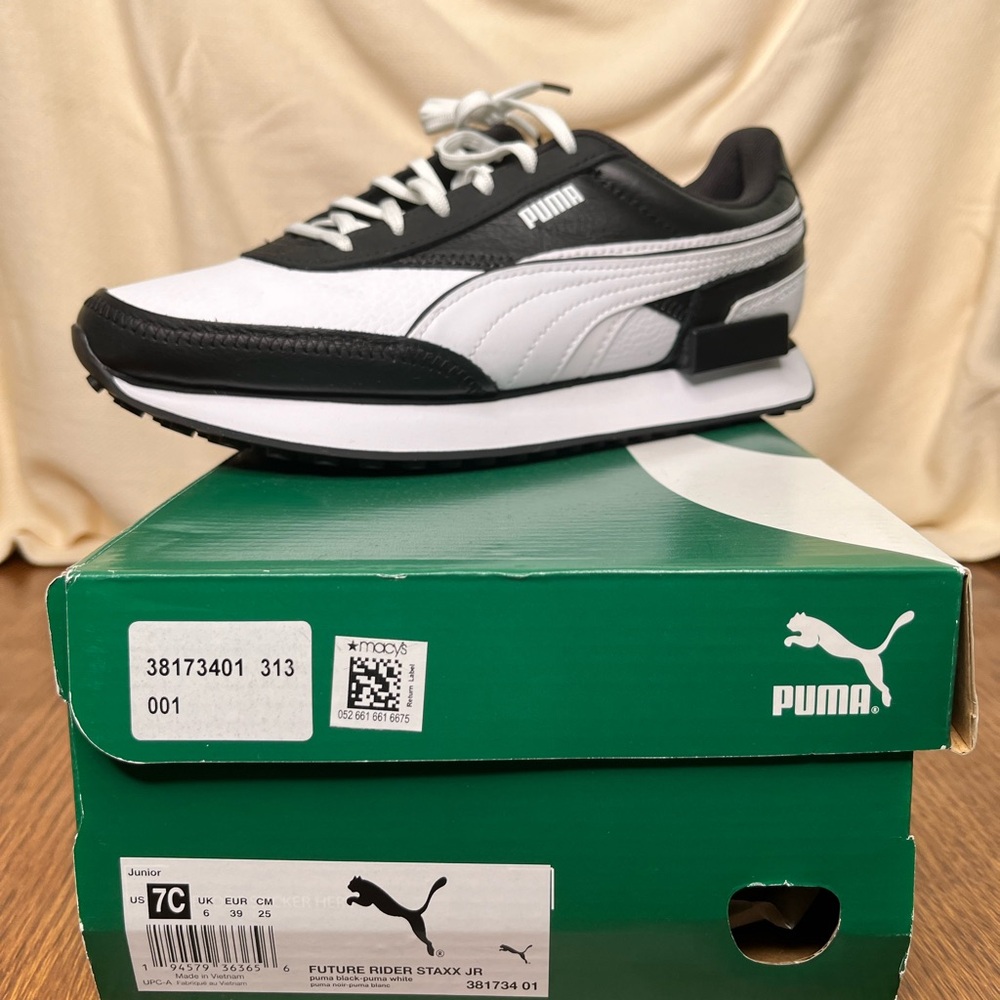PUMA Future Rider Staxx Jr kids shoe size 7